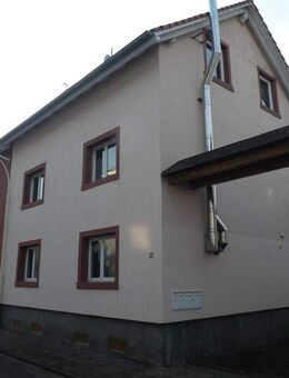 Charmante Maisonettewohnung mit besonderem Hauscharakter! - Mühlheim (Main)