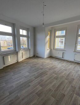 Gemütliche 2-Zimmer-Wohnung mit Wintergarten sucht Nachmieter! - Magdeburg