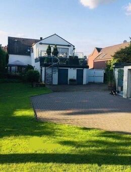 Wohnen & Vermieten - Zweifamilienhaus auf Traumgrundstück in Oberhausen-Buschhausen - Oberhausen