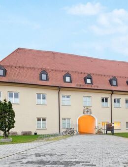 Wohnen im Schloss - eine 2 Zimmer Maisonettewohnung mit Charakter, Geschichte und modernem Komfort. - Mering