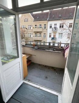 Schöne Altbauwohnung in Bestlage, Sanierungsprojekt - Berlin
