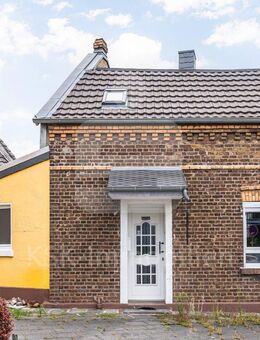 Frechen-Buschbell, zwei sanierungsbedürftige "Knusperhäuschen" für den Handwerker ! - Frechen