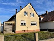 Charmantes Wohnhaus (EFH / 2-FH) mit großem Grundstück und weitläufigem Garten - Rastatt