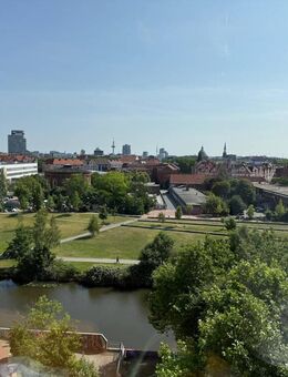 RESERVIERT!! Sehr gepflegte 3 Zimmerwohnung mit traumhaften Blick über Hannover und der Ihme - Hannover