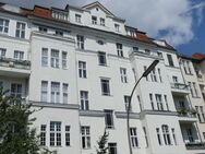 Sanierte Traumaltbauwohnung mit 5 Zimmer in absoluter Toplage nahe Nikolsburger Platz, Hochparterre, Stuck, hohe Decken, ruhig - Berlin
