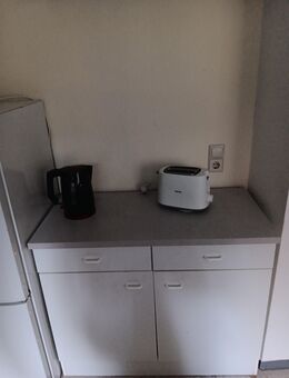 Küchenschrank mit Wasserkocher und Toaster - Allstedt