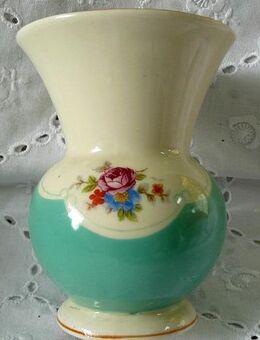 Vase, klein, liebevoll bemalt, aus den 50er Jahren - Niederfischbach