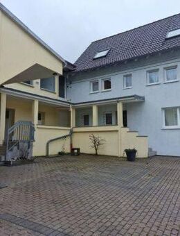 Einfamilienhaus mit Garten, separatem Büro und riesigem Garagentrakt in 97717 Euerdorf-Wirmsthal zwischen Bad Kissingen und Schweinfurt (ID 10417) - Euerdorf