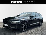 Volvo V60, Recharge T6 Twin Engine AWD R-Design UD B&W, Jahr 2020 - Iserlohn