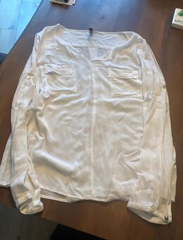 Weiße Bluse - Schnaittenbach