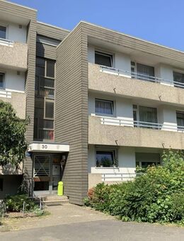 grosszügige 2-Zimmer-Erdgeschoss Wohnung mit Balkon in Mönchengladbach Schmölderpark - Mönchengladbach