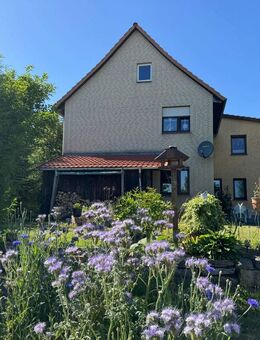 *Gepflegtes 2-Fam-Haus mit 2 Garagen und Garten* - Bad Grund (Harz)