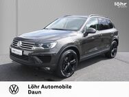 VW Touareg, 3.0 TDI Panodach, Jahr 2017 - Daun