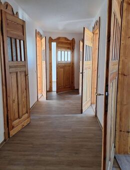4 RW mit EBK, Bad mit Wanne und Dusche, Loggia, 2 Kammern im DG - Görlitz