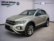 VW T-Roc, 1.5 TSI Move, Jahr 2023 - Walldorf (Baden-Württemberg)