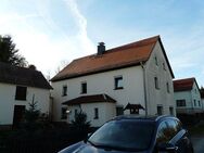 Einfamilienhaus in der Nähe von Leisnig, mit Pool, Garagen, Gartenhäuschen und mehr sucht Sie mit Ihrer Familie - Leisnig