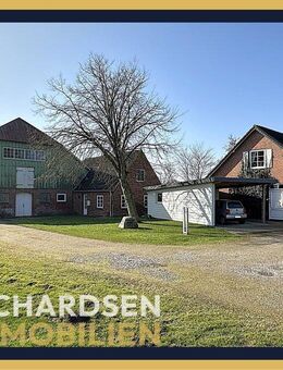 Resthof mit zwei Wohneinheiten, Carport und ehemaligem Wirtschaftsgebäude - Risum-Lindholm