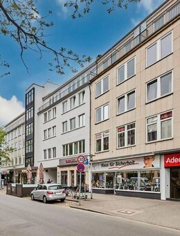2-Zimmerwohnung mit Einbauküche und modernem Badezimmer mit Fenster - Hannover