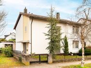 Viel Platz, viel Potenzial: Einfamilienhaus mit Pool und Wellnessbereich in Toplage - Karlsruhe