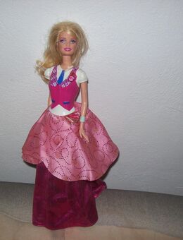 Barbie mit drehbarem Kleid - Erwitte