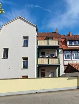 Potenzial mit 6% Rendite - Vollsaniertes 3 Familienhaus mit attraktiven Wohneinheiten mit Balkon/Terrasse/Garten - Altbauvilla in Stadtilm - Stadtilm