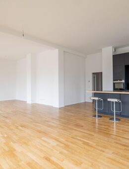 Architektonisches Highlight: 5-Zimmer-Loft mit Spreezugang an der Michaelkirchbrücke - Berlin