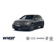 VW Golf, 1.5 l VIII EDITION 50 eTSI OPF "ABGABE September ", Jahr 2024 - Darmstadt