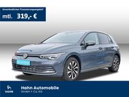 VW Golf, 1.5 TSI VIII Active IQ Drive LEDplus, Jahr 2023 - Backnang