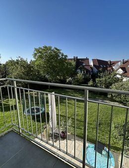 Schöne 3-Zimmer-Wohnung mit Balkonen, Stellplatz & Kellerabteil in ruhiger Lage am Heuchelhof - Würzburg
