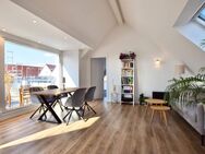 Sofort verfügbar: Modernes 2,5-Zimmer-Dachgeschoss mit großem Südbalkon im Zentrum von Echterdingen - Leinfelden-Echterdingen