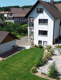 Großzügiges Mehrgenerationenhaus - Wohnen und Vermieten in beliebter Lage von Zell-Weierbach - Offenburg