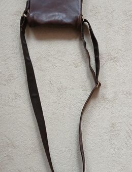 Umhängtasche " Prado Adventure" aus Leder in der Farbe dunkelbraun - Kiel Neumühlen-Dietrichsdorf