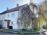 Lichtdurchflutete Doppelhaushälfte in beliebter Wohngegend in Eislingen - Eislingen (Fils)