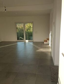 Hostenbach - Neubau-schöne-helle Maisonettewohnung - Wadgassen