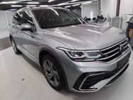 VW Tiguan, 2.0 TDI Allspace R-Line, Jahr 2022 - Hannover