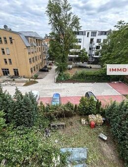 IMMOBERLIN.DE - Klassisches Mehrfamilienhaus mit Ausbaupotential in Citynähe - Leipzig