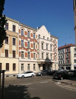 Bezugsfreie 4 Zi.-Mais.-Whg. mit Parkett, Gäste-WC und großem Balkon - Leipzig