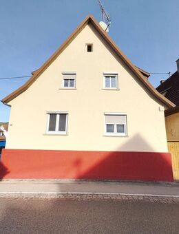 Provisionsfrei! Großes Einfamilienhaus mit Garage, Terrasse und Garten - Aichtal