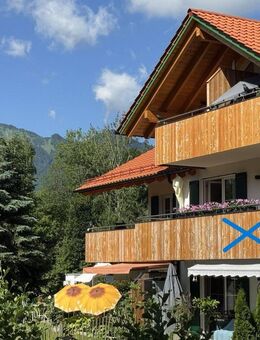 Neuwertige, seniorengerechte, ruhige 2-Zi.-ETW mit Lift, EBK und Carport (gut vermietet) - Grassau
