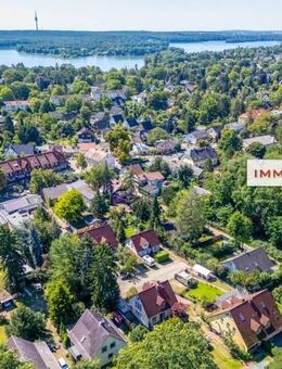 IMMOBERLIN.DE - Immobilienpaket in Toplage! Charmante Häuser auf sehr idyllischem Grundstück - Berlin