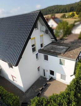 Maisonettewohnung in energieeffizientem 3 Familienhaus in Bad Emstal-Sand - Bad Emstal