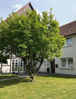 Denkmalgeschütztes Mehrfamilienhaus in Lügde mit vielseitigen Nutzungsmöglichkeiten - Lügde (Stadt der Osterräder)