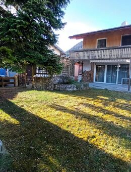 Idyllische 4-Zimmer-Doppelhaushälfte mit zwei Garagen provisionsfrei - Kiefersfelden