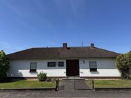 KONZ-NIEDERMENNIG - Bungalow - Einfamilienhaus mit Terrasse und 2 Garagen - Konz