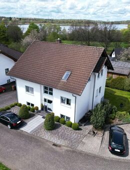 Hochwertiges 3-Parteienhaus in ruhiger Wohnlage - Naturnah - Energieeffizienzklasse A - Wärmepumpe - Dreifelden