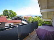 Moderne und ansprechende Dachgeschosswohnung fußläufig zum Chiemseestrand - Übersee