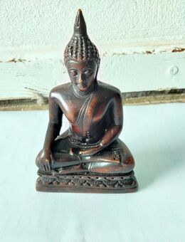 Sitzende Buddhafigur - Dettenheim