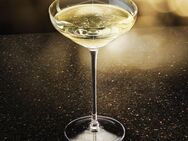 Suche reife Champagner-Dame (Ü60) im Großraum München - Rottach-Egern