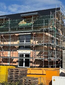 Neubau-Doppelhaushälften auch als Ausbauhaus - Schlangen