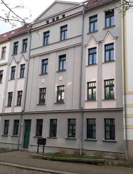 2,5 RW mit verglastem Balkon - Zeitz